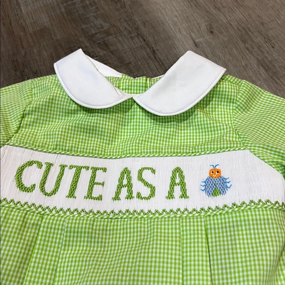 Cute as a bug smocked bubble size 6M made in El Salvador - Picture 2 of 6